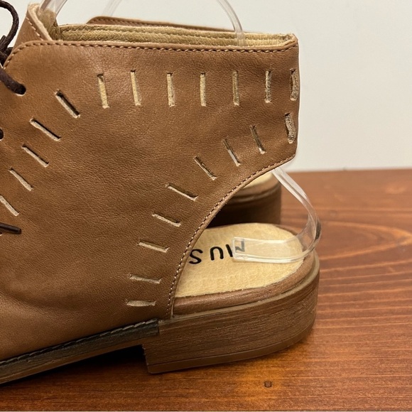 Muse & Cloud Women's Zycro Cognac Leather Lace-up Summer Boho Sandals NEW 10 - Picture 3 of 11